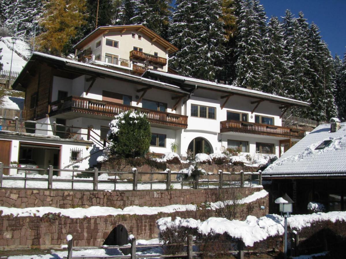 Holiday Apartments Costanzi أورتيسايْ المظهر الخارجي الصورة